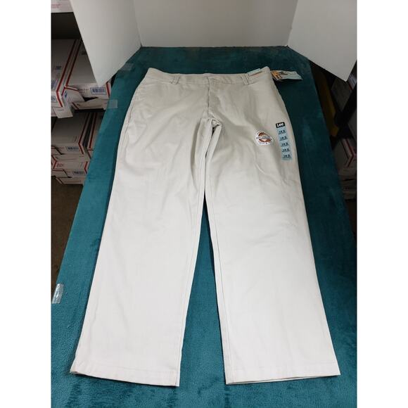 Lee Pants Size 18 Short Womens Beige Stretch Chino Khaki Relaxed Straight NWT - Picture 2 of 16